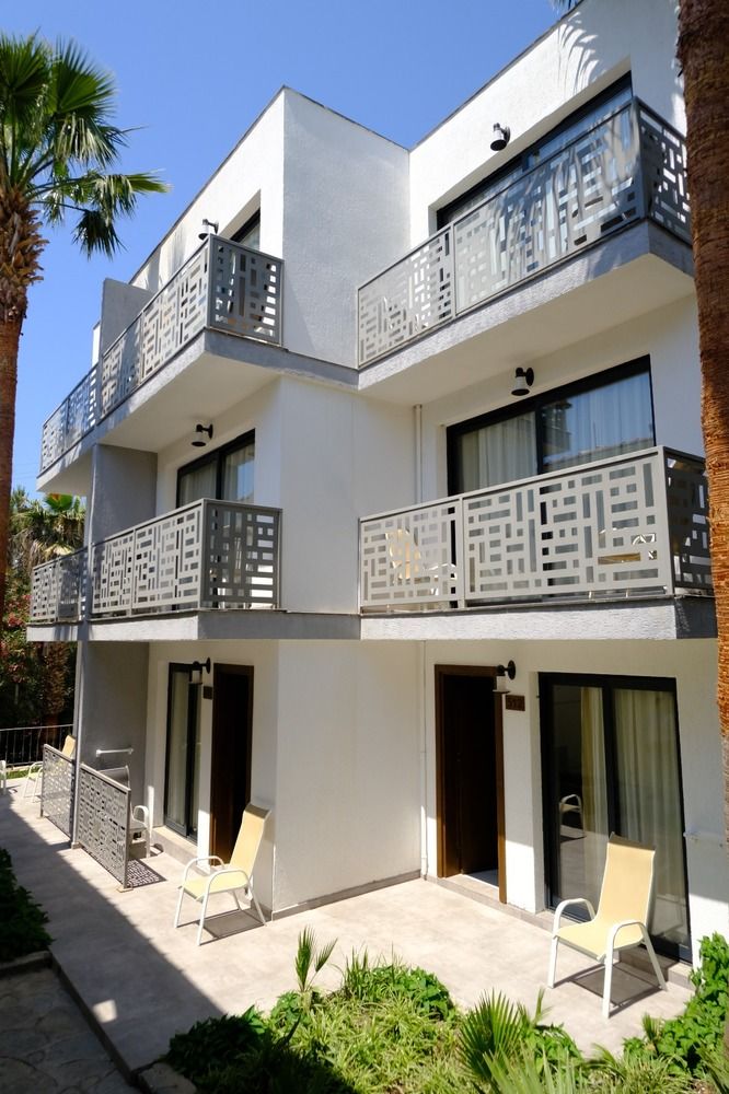 Phoenix Sun Hotel (ex. Palm Garden)  - 17