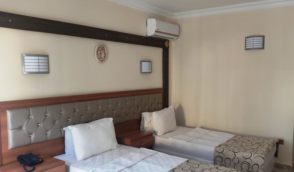 Phoenix Sun Hotel (ex. Palm Garden)  - 107