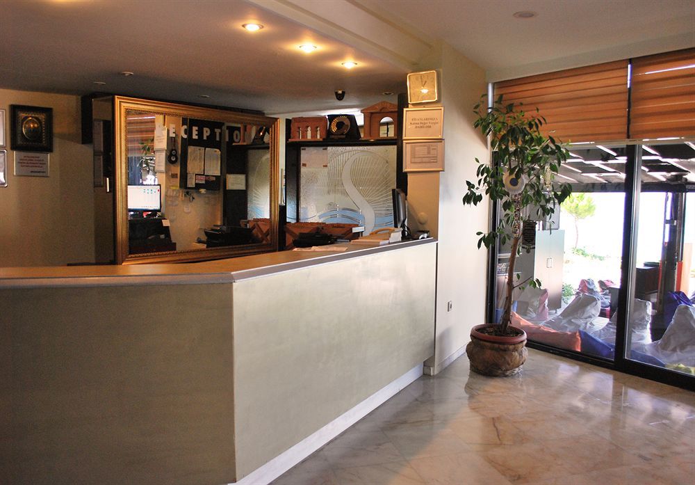 Sunday Beach Hotel - 8