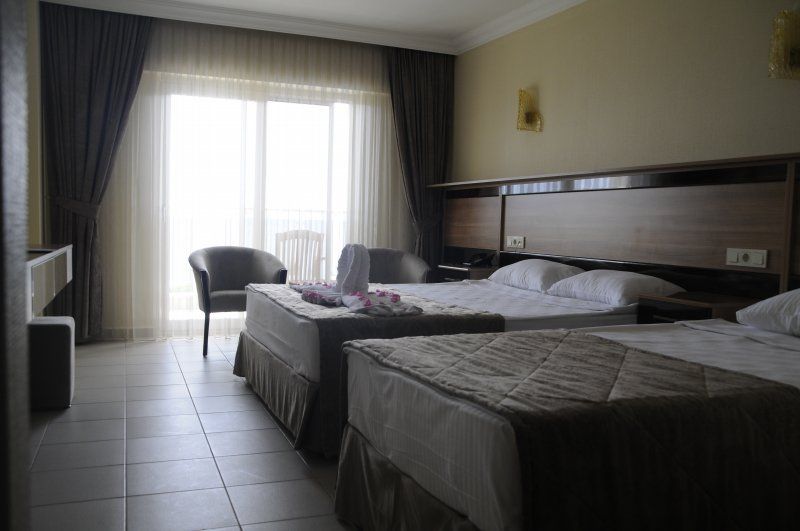 Royal Beach Club Hotel (ex. Grand Sahins Gumuldur Resort) - 9