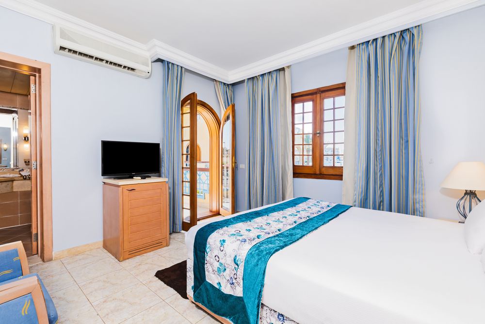ROYAL LAGOONS RESORT & AQUA PARK - 26