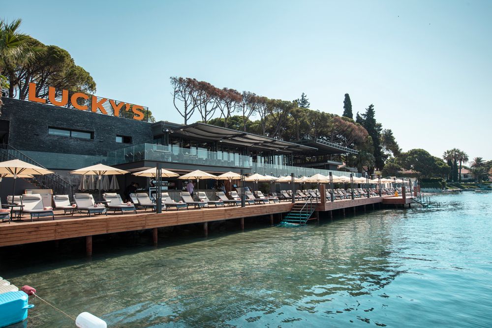 Unique Life Style Hotels - 12