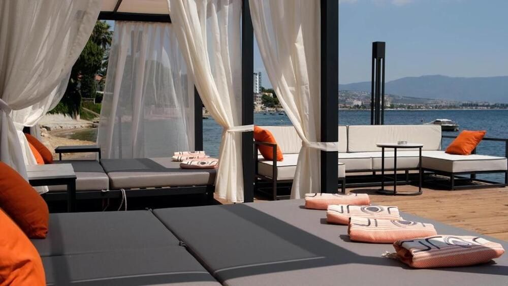 Unique Life Style Hotels - 11