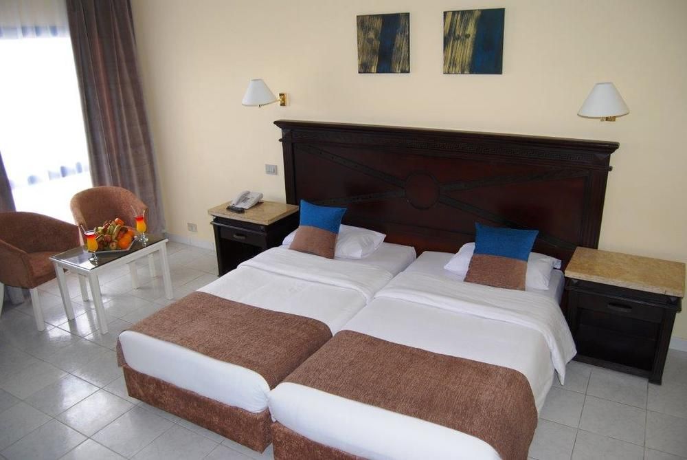 CATARACT RESORT - 35