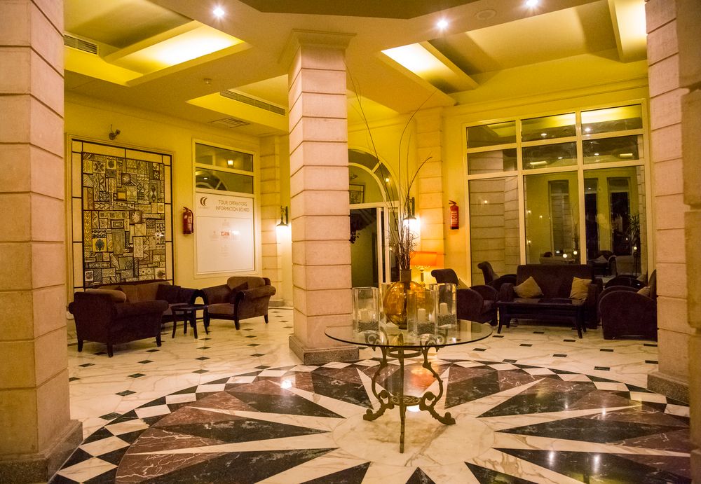 CATARACT LAYALINA - 18