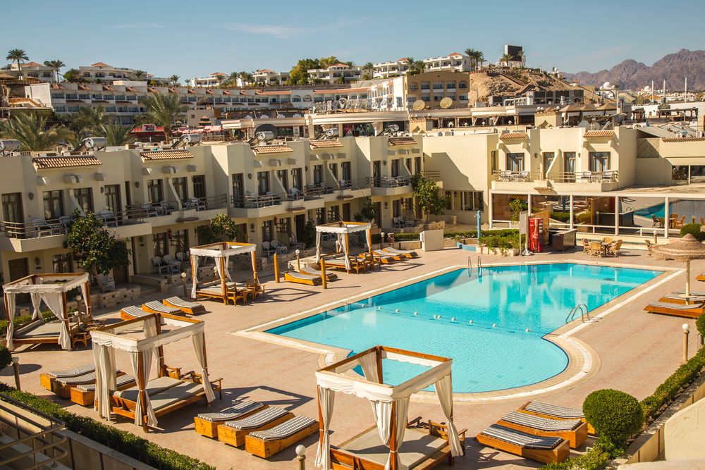 CATARACT LAYALINA - 4