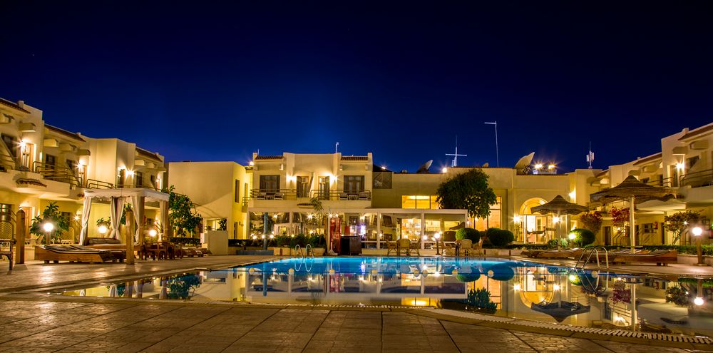 CATARACT LAYALINA - 16