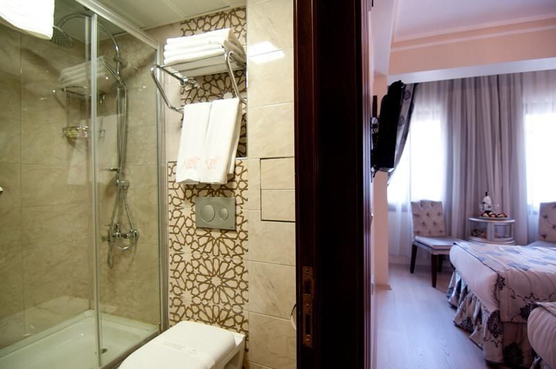 Ala Sofia Hotel - 5