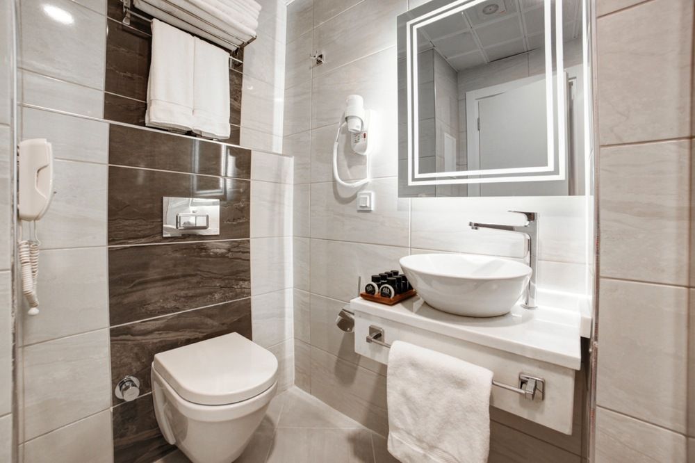 Great Fortune Design Hotel - 33