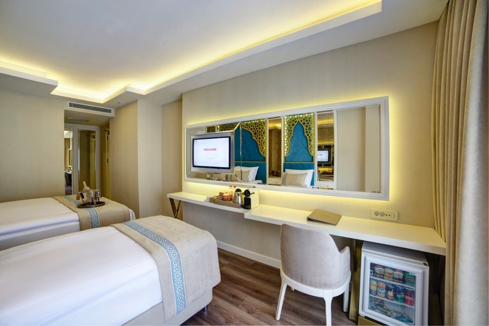 Great Fortune Design Hotel - 30