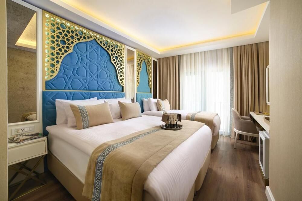 Great Fortune Design Hotel - 27