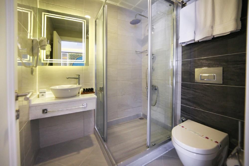 Great Fortune Design Hotel - 18