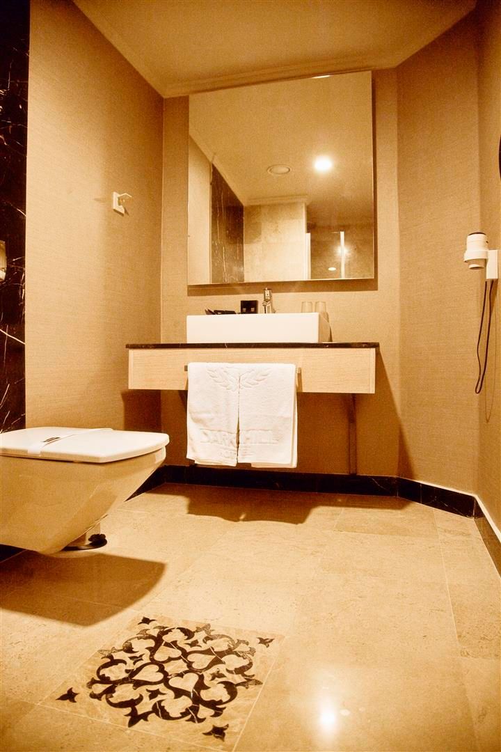 Dark Hill Hotel - 39