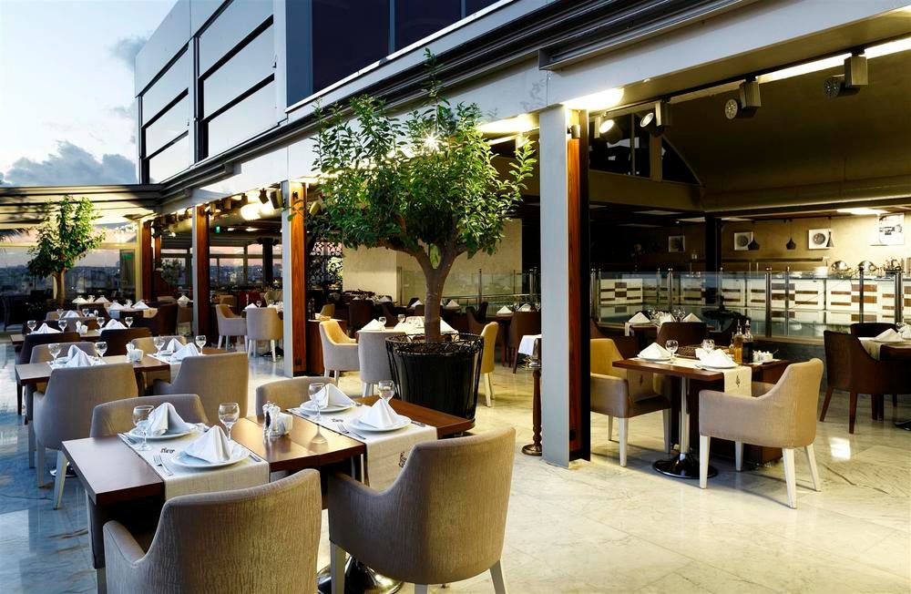 Dark Hill Hotel - 25