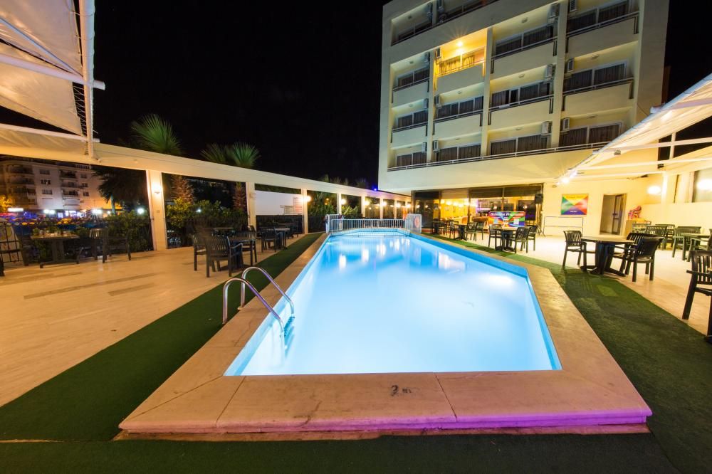 Tuntas Beach Hotel - 10
