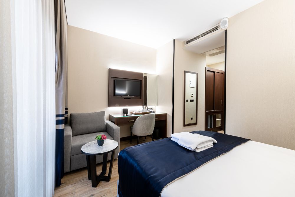 Aprilis Deluxe Hotel - 47