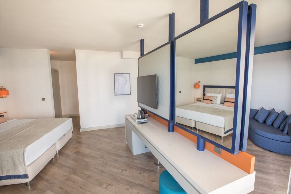 Maxeria Blue Didyma - 46