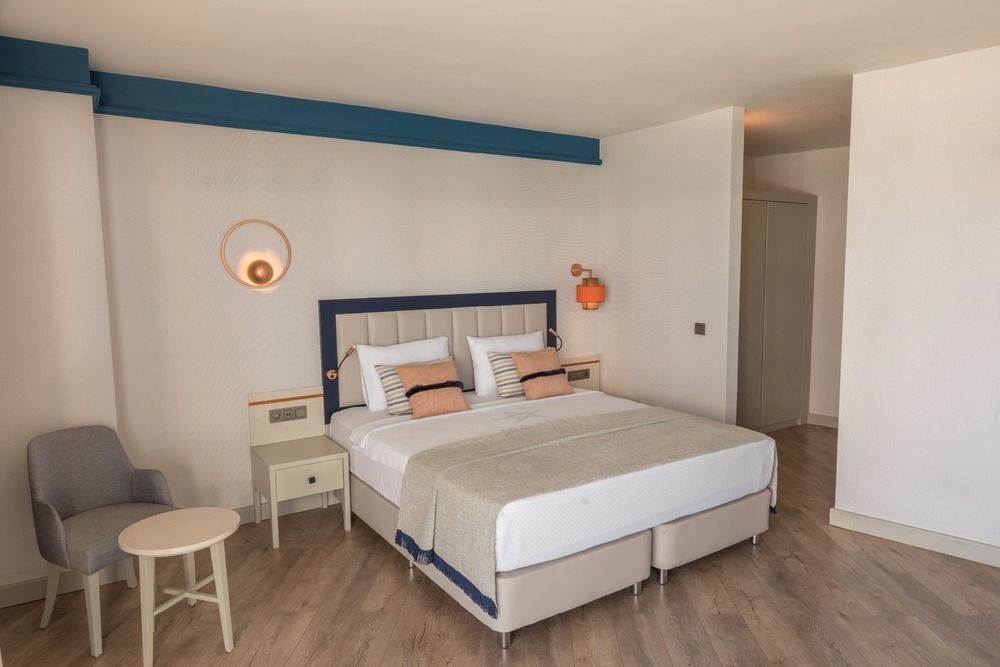 Maxeria Blue Didyma - 45