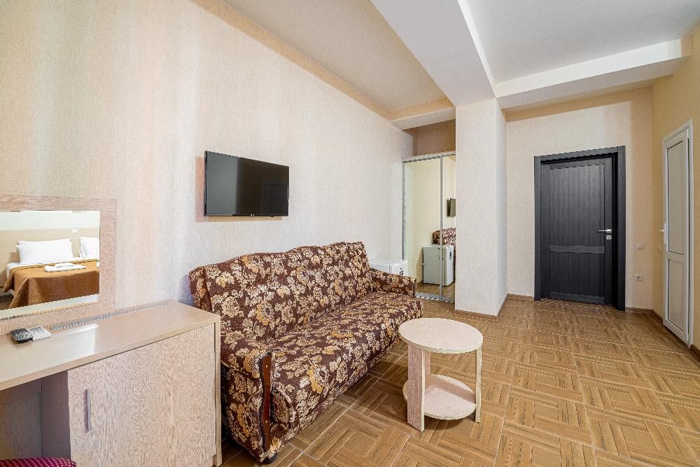 ВОЗРОЖДЕНИЕ, отель (бывш. ДОБРАЯ СКАЗКА, отель) - 42