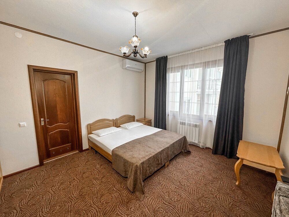 ELLIS, гостевой дом - 16