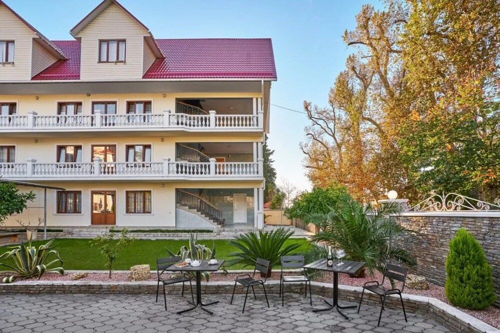 ELLIS, гостевой дом - 2