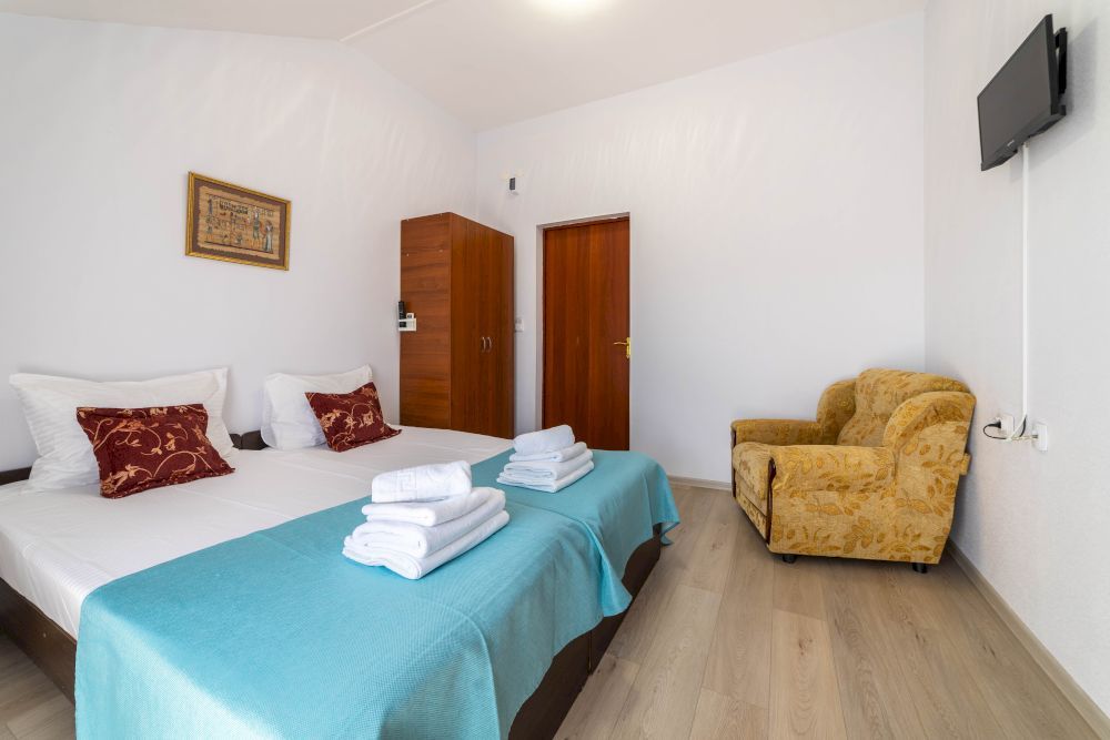 ПИРАТСКАЯ ПРИСТАНЬ, гостевой дом - 41