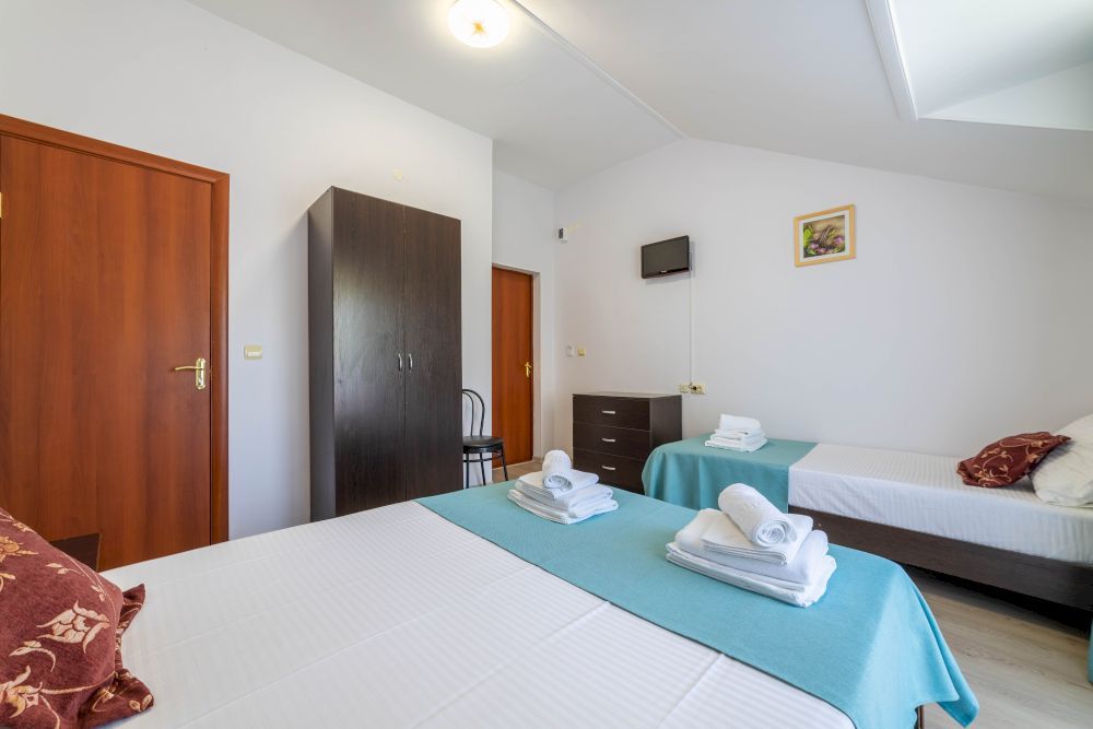 ПИРАТСКАЯ ПРИСТАНЬ, гостевой дом - 30