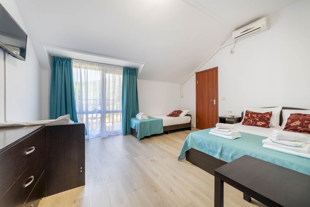 ПИРАТСКАЯ ПРИСТАНЬ, гостевой дом - 25