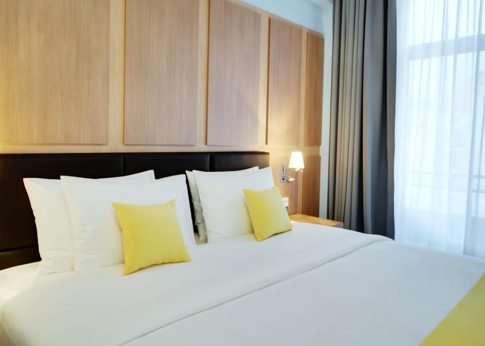 GOLDEN TULIP, отель - 61