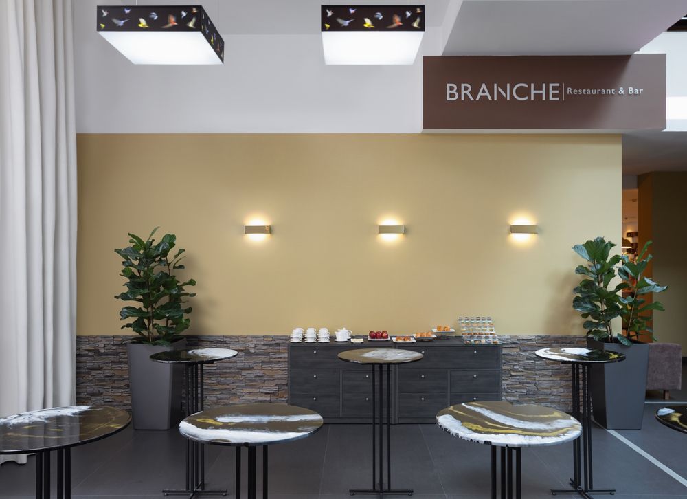 GOLDEN TULIP, отель - 9