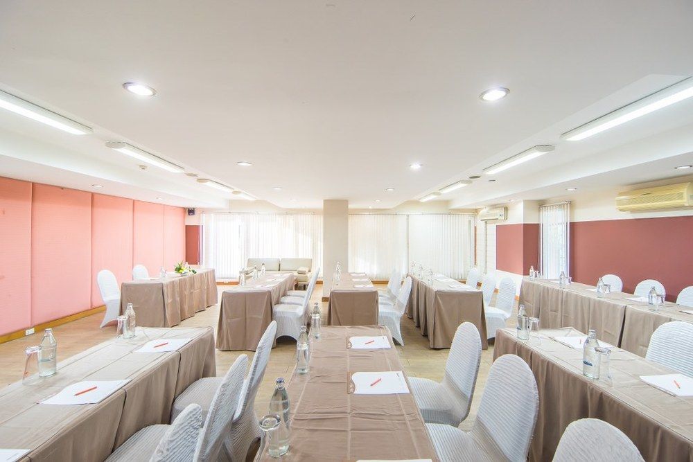 BELLA VILLA CABANA - 99