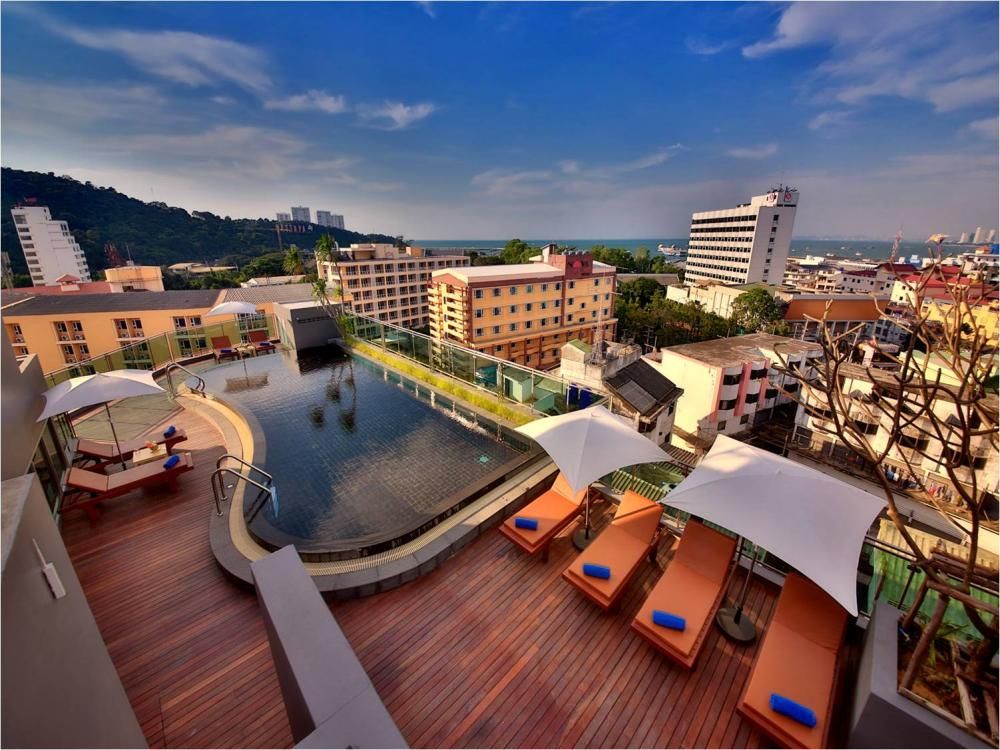 THE SUN XCLUSIVE - 4