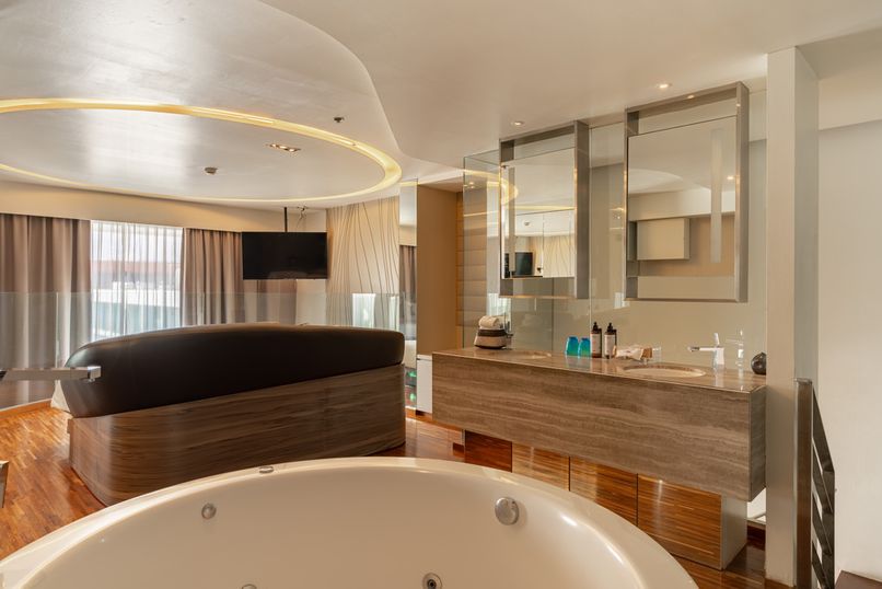 HOTEL BARAQUDA PATTAYA BY HEETON - 6