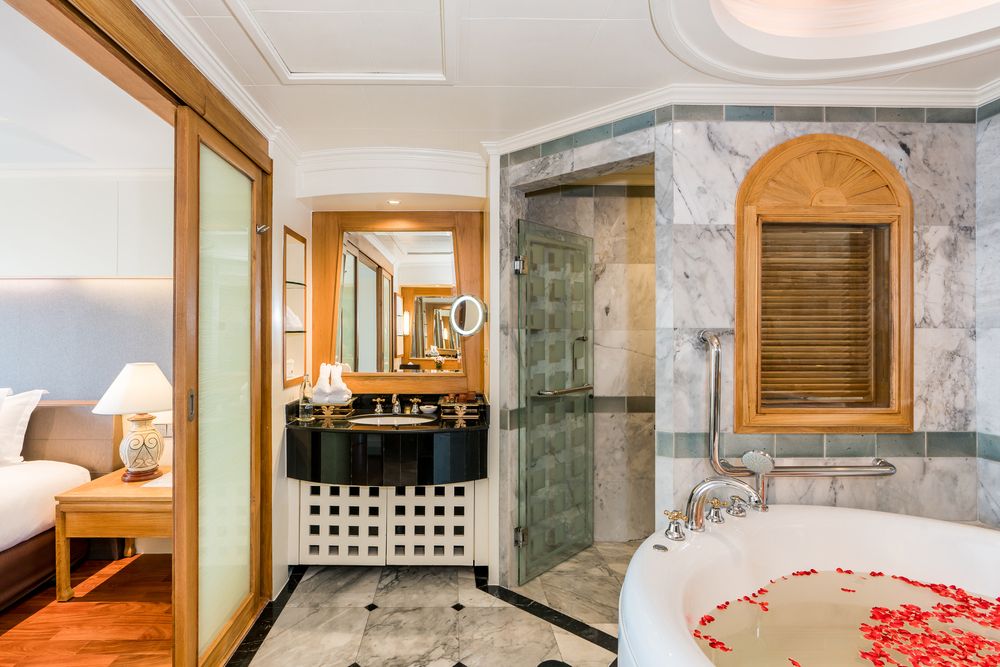 ROYAL WING SUITES & SPA - 10