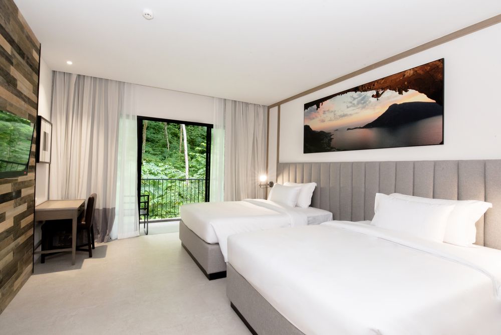 SUGAR MARINA RESORT CLIFFHANGER - 40