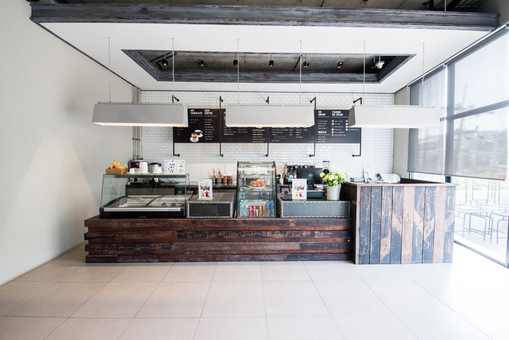 SUGAR MARINA RESORT CLIFFHANGER - 33