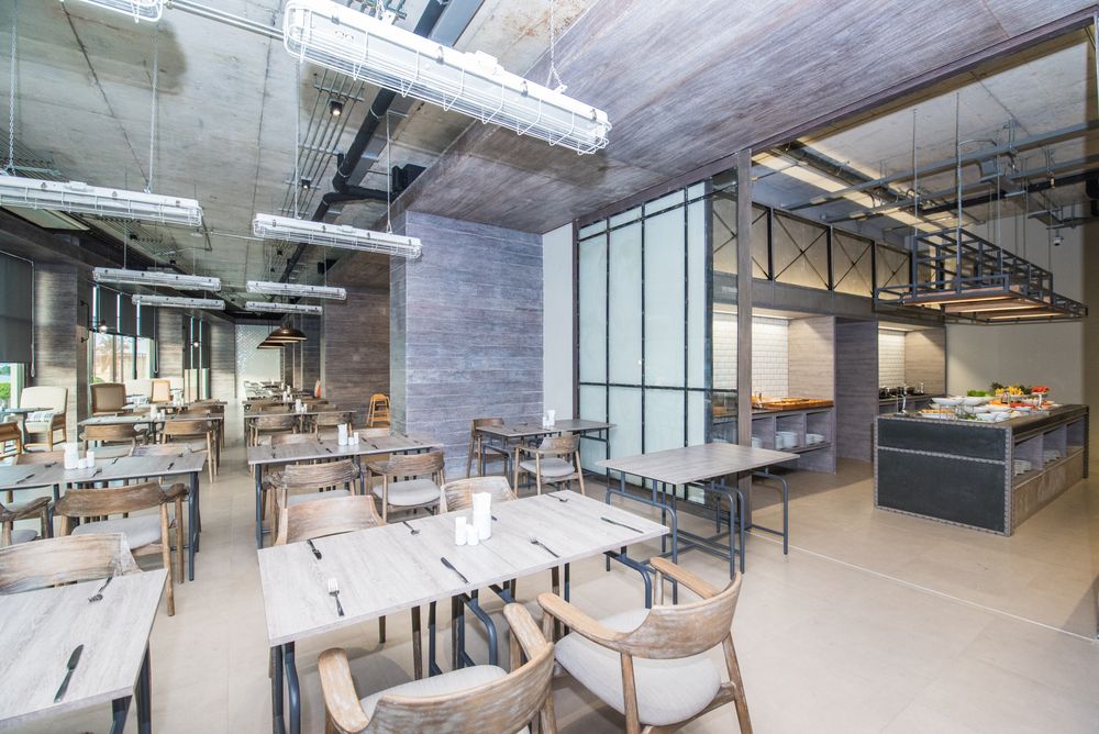 SUGAR MARINA RESORT CLIFFHANGER - 24