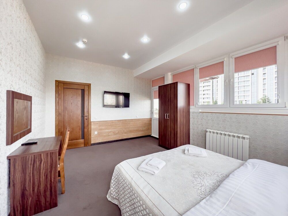 ИМПЕРИЯ, гостевой дом - 12