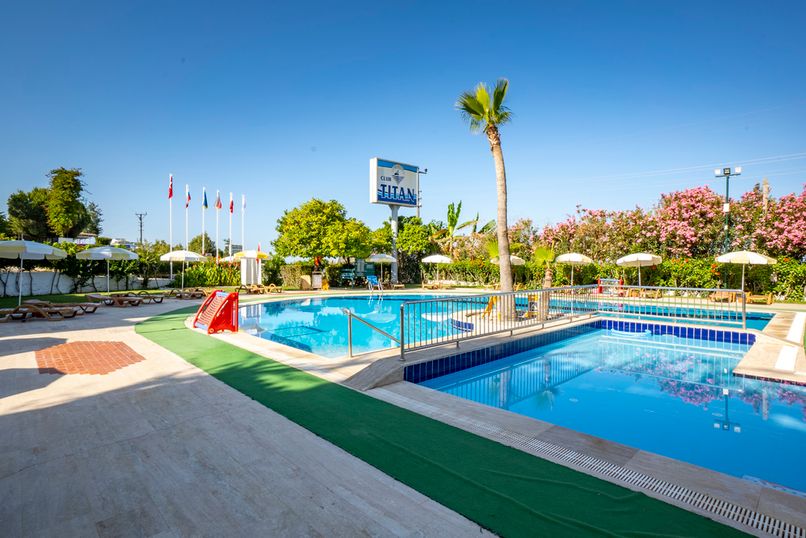 Club Hotel Titan - 4