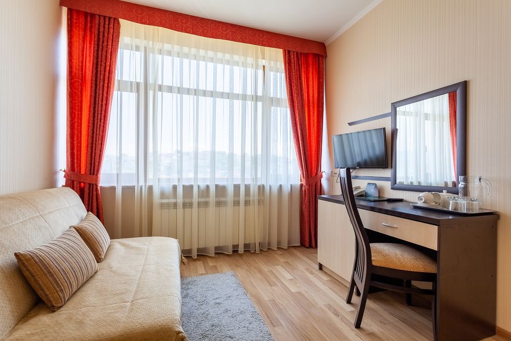 ГРЕЙС НАИРИ, гостевой дом - 102