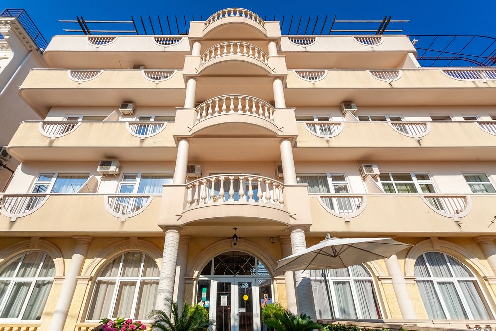 ГРЕЙС НАИРИ, гостевой дом - 1