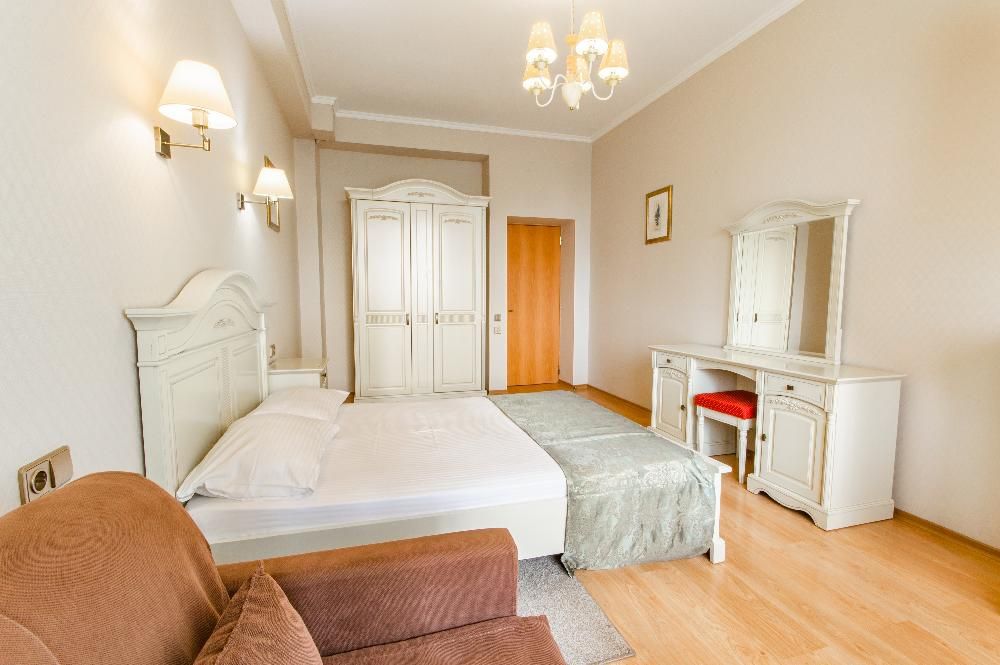 ГРЕЙС НАИРИ, гостевой дом - 119