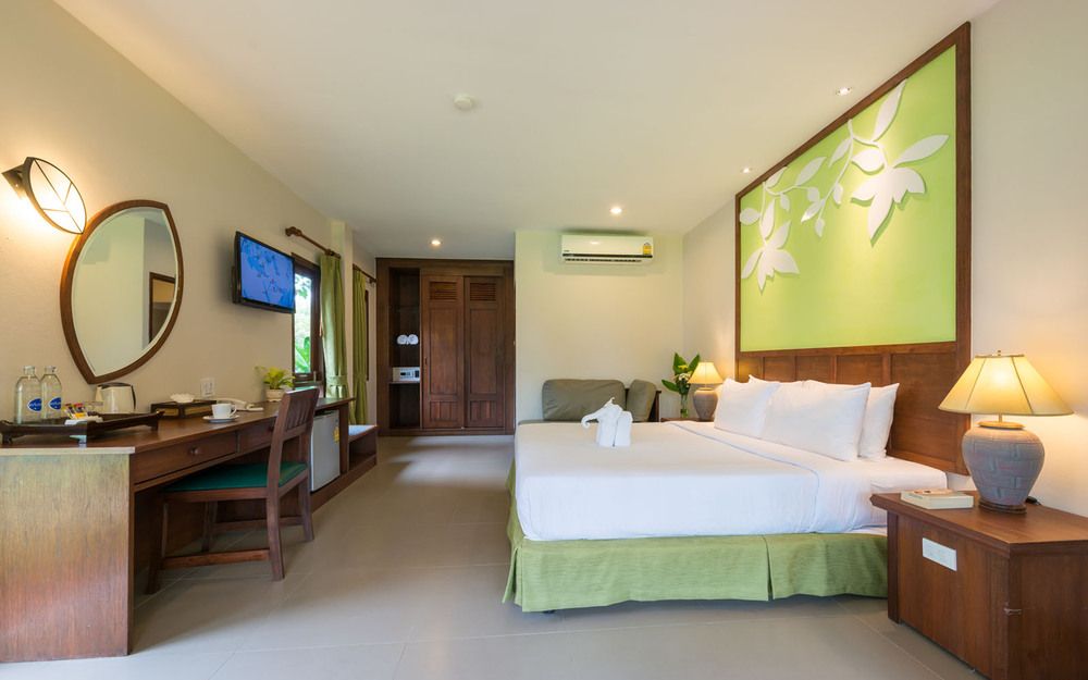 THE LEAF OCEANSIDE BY KATATHANI - 25