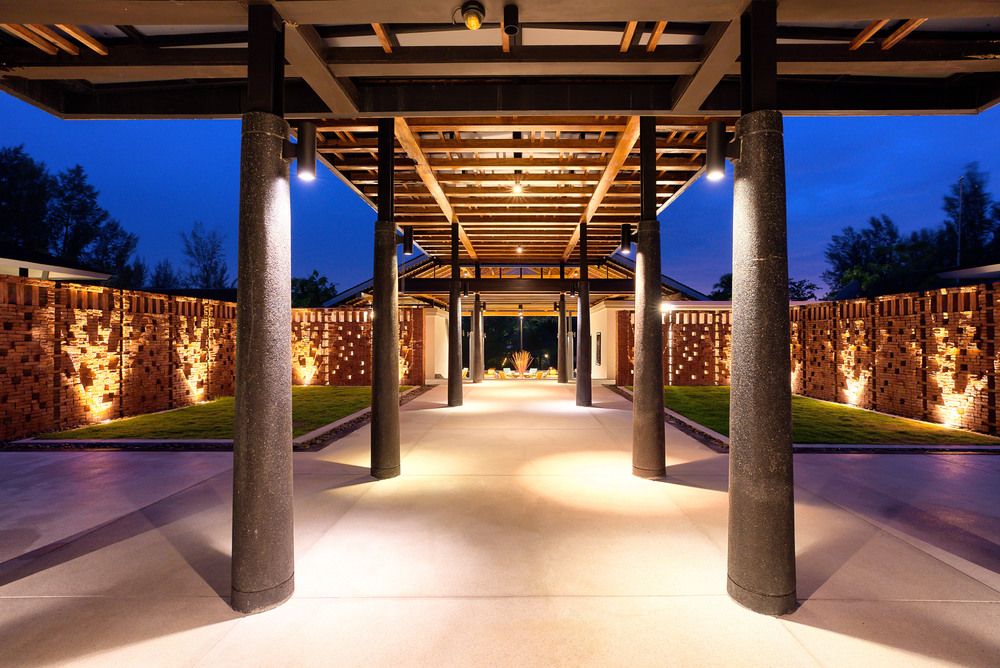 OUTRIGGER KHAO LAK BEACH RESORT - 23