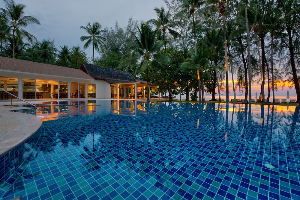 OUTRIGGER KHAO LAK BEACH RESORT - 18