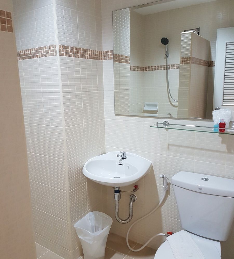 GOOD NICE HOTEL - 40