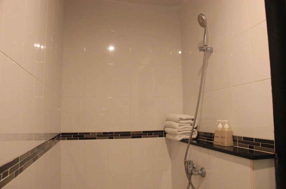 MUST SEA HOTEL - 11