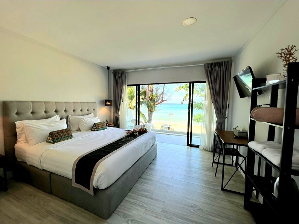 THAI KAMALA BEACH FRONT - 3