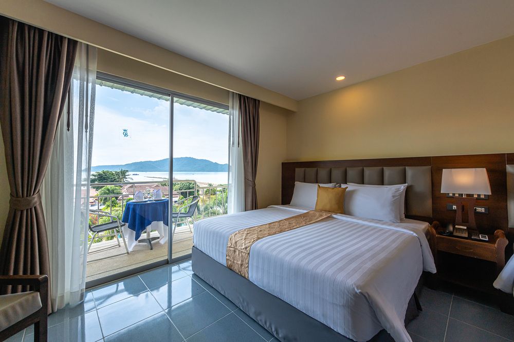 BLUE BEACH GRAND RESORT AND SPA - 62