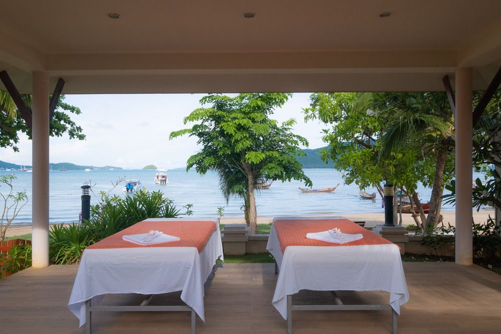 BLUE BEACH GRAND RESORT AND SPA - 38